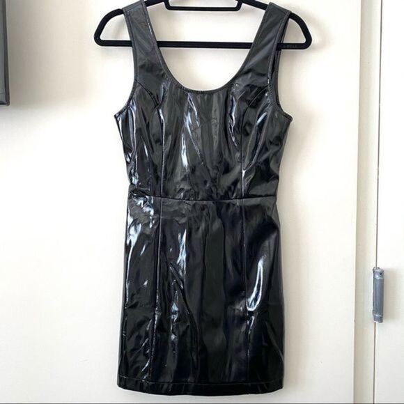 JOVONNA LONDON Faux Leather Dress - Picture 2 of 5